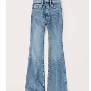 Abercrombie & Fitch Ultra High Rise Flare Jeans 24L.